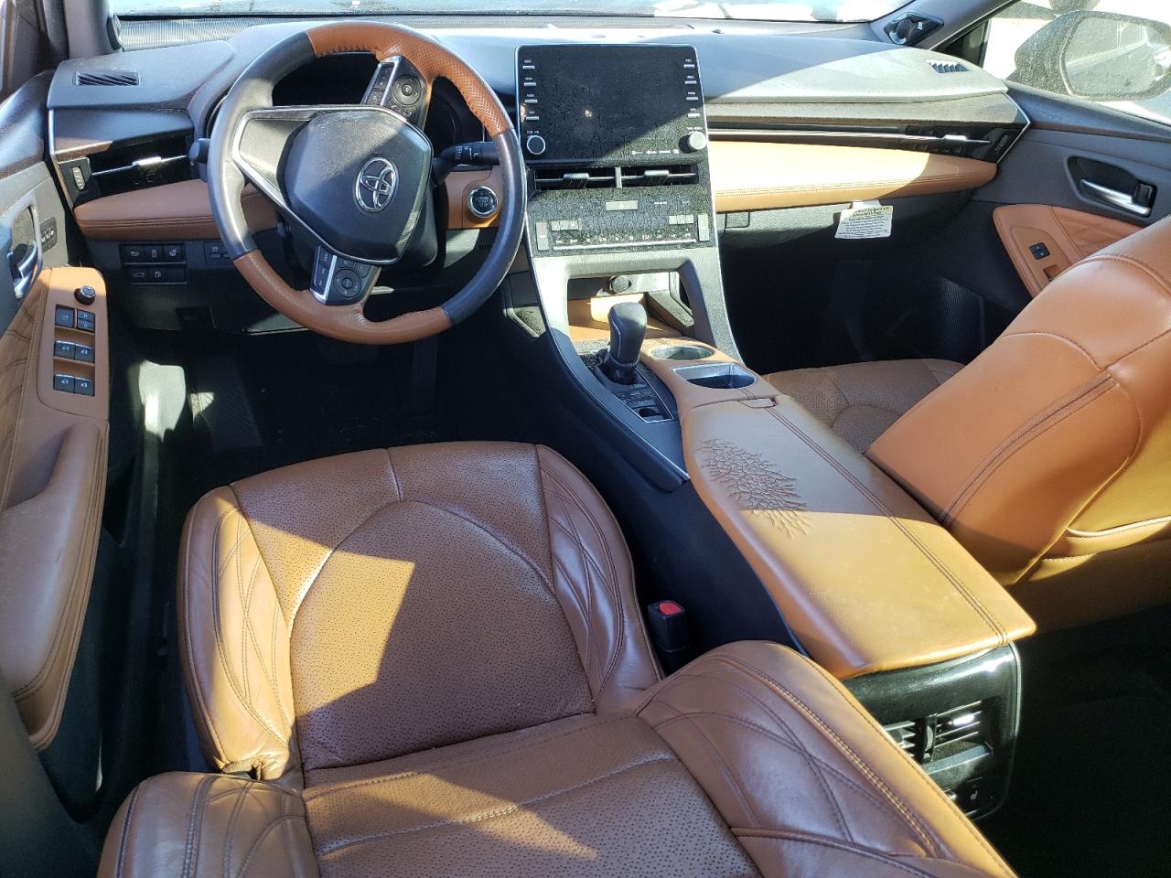 2019 Toyota Avalon - Image 8