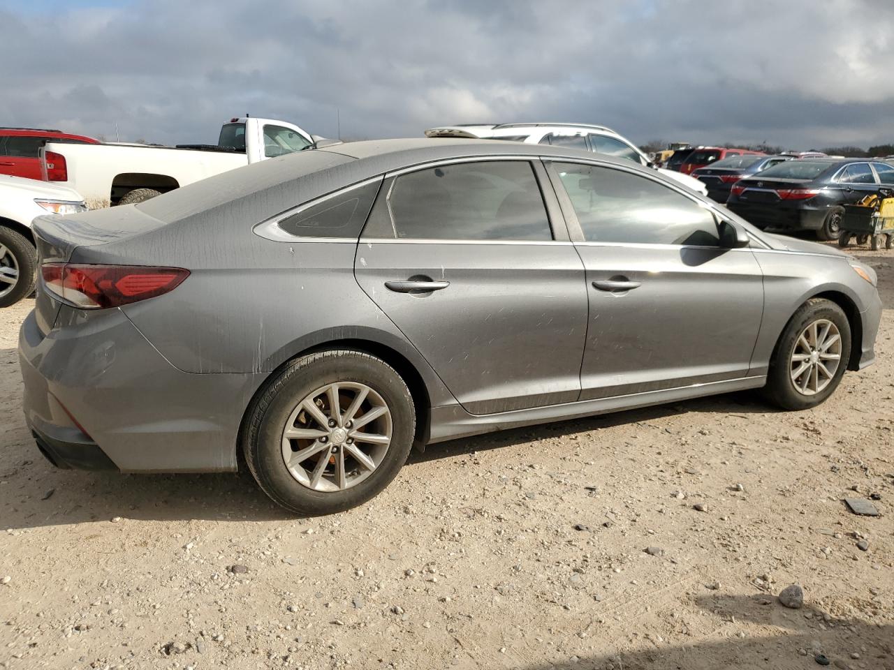 2018 Hyundai Sonata - Image 3