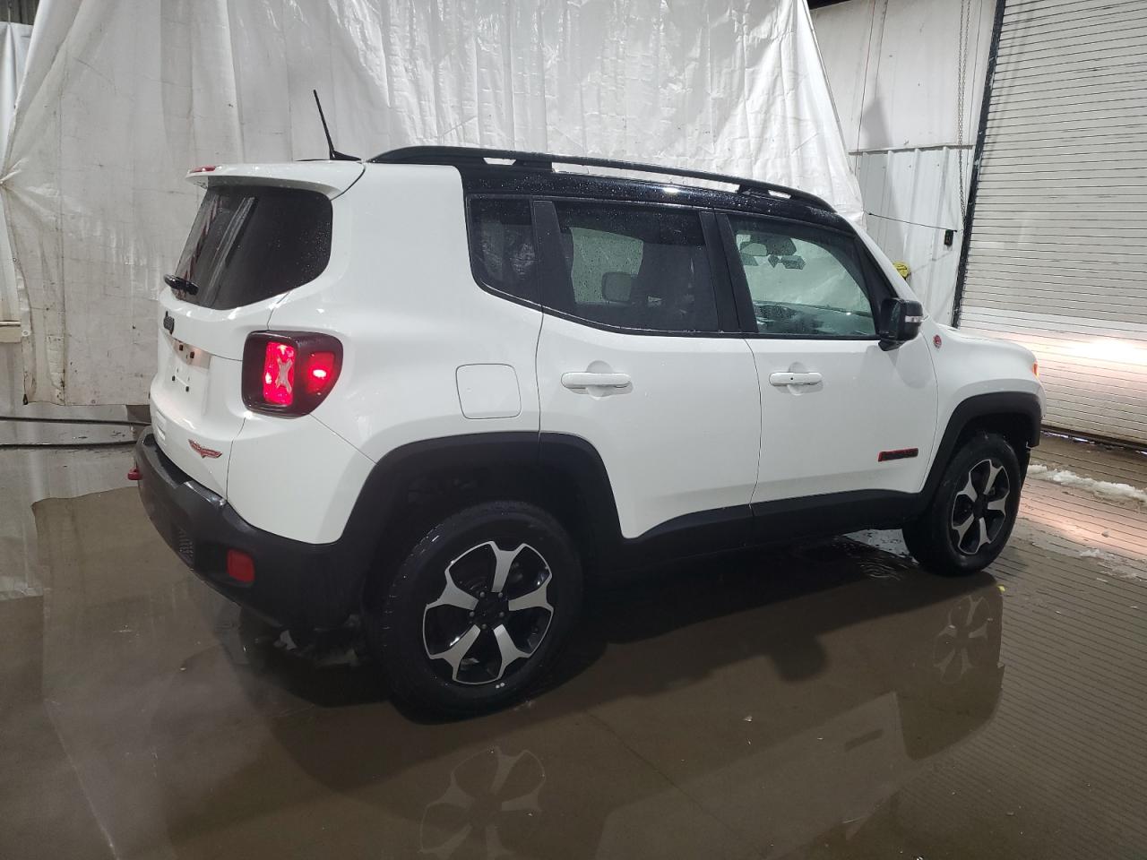 2020 Jeep Renegade - Image 3