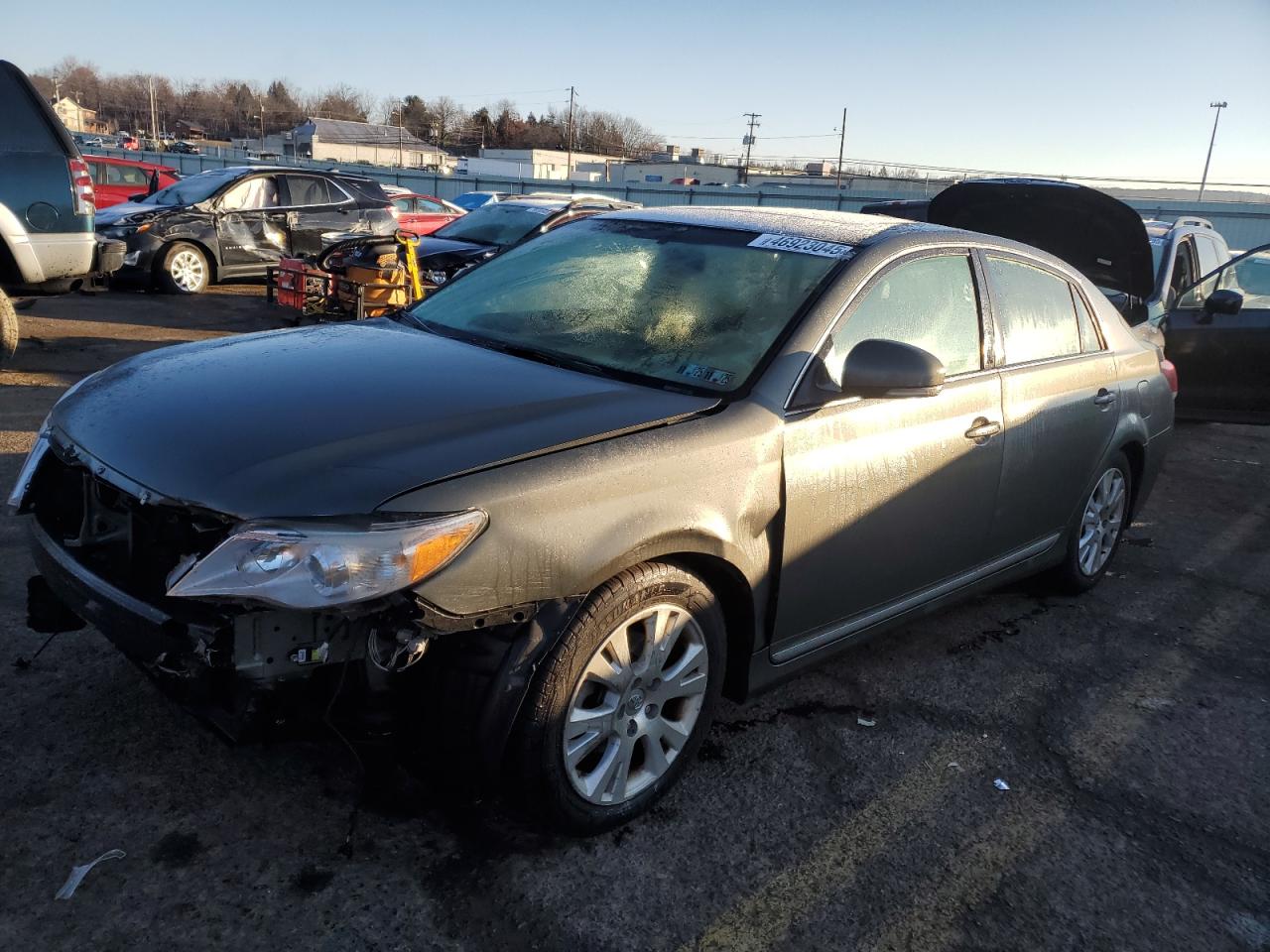 2011 Toyota Avalon - Image 1