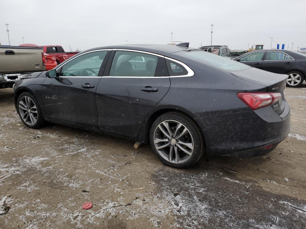 2023 Chevrolet Malibu - Image 2