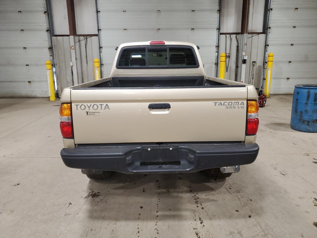 2004 Toyota Tacoma - Image 6