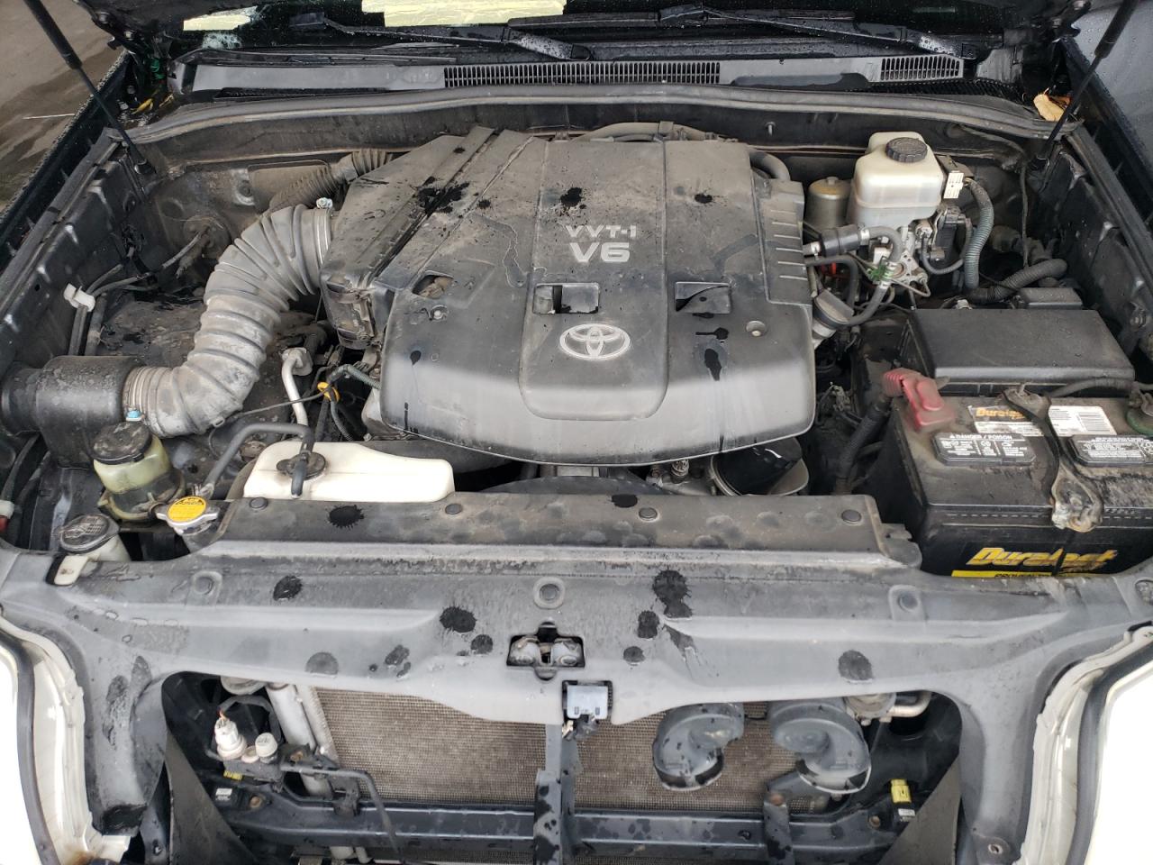 2005 Toyota 4Runner - Image 12