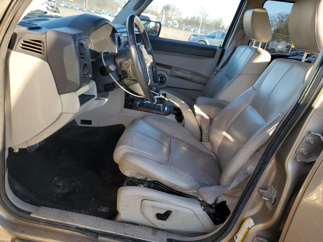 2006 Jeep Commander - Image 7