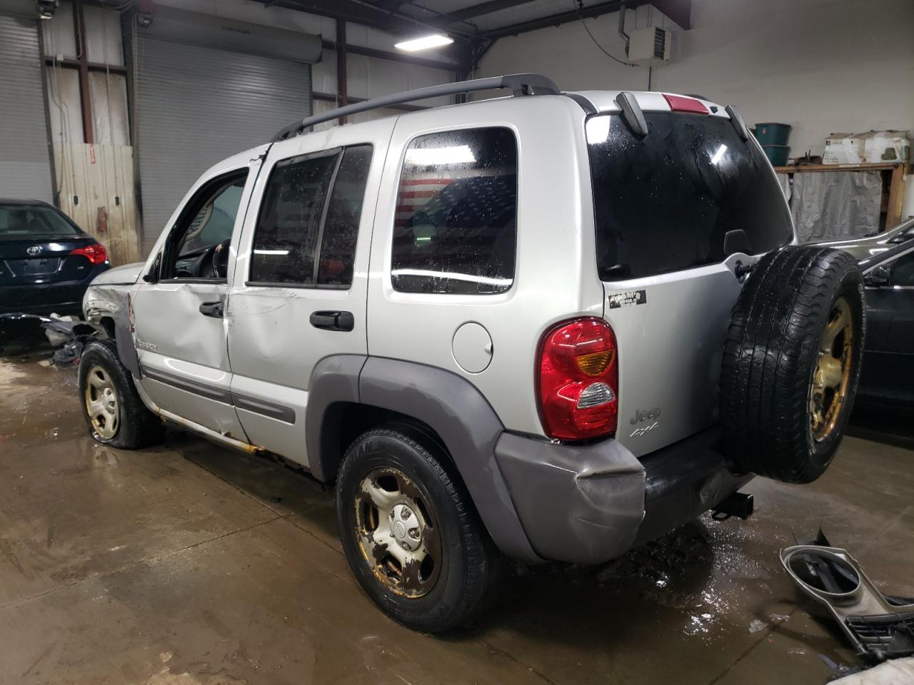 2004 Jeep Liberty (North America) - Image 2