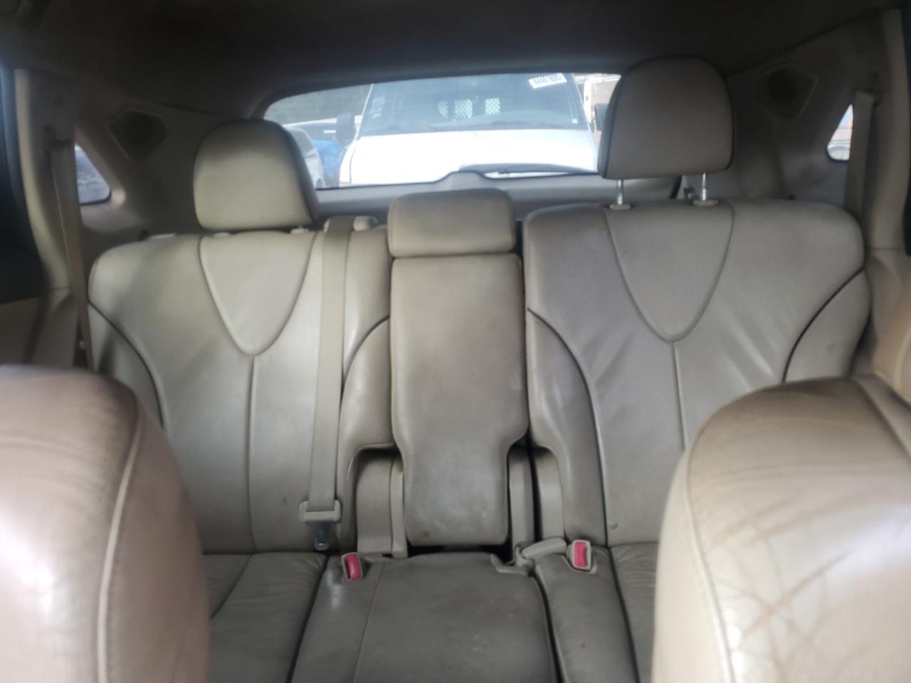 2011 Toyota Venza - Image 10