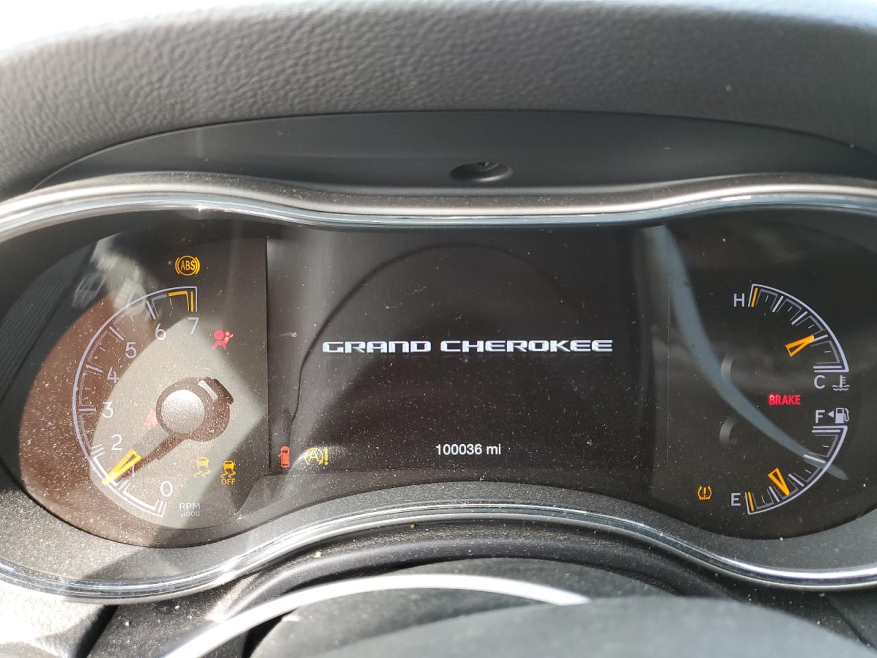 2018 Jeep Grand Cherokee - Image 9