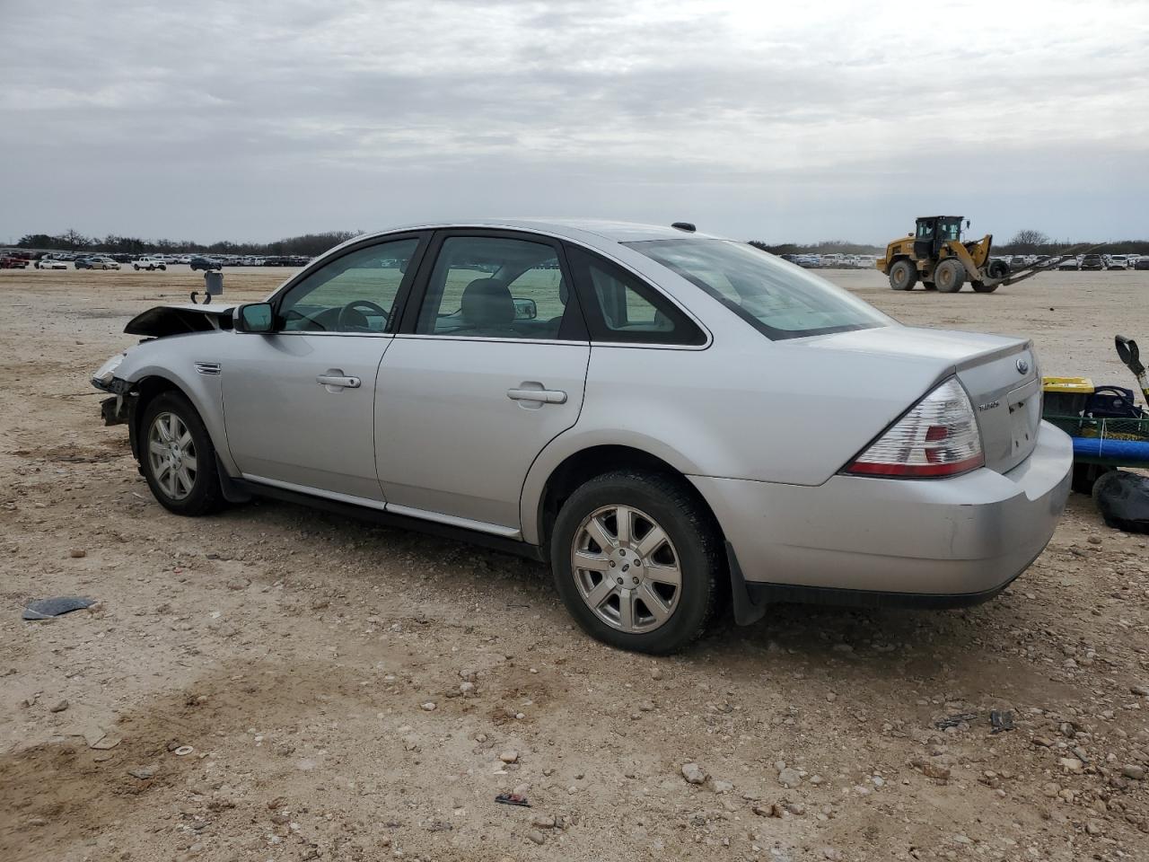 2009 Ford Taurus - Image 2