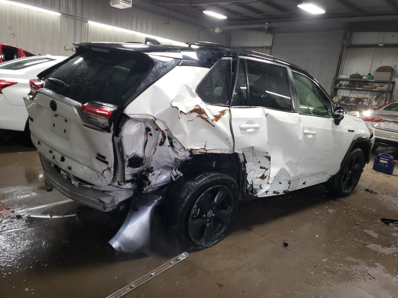 2021 Toyota RAV 4 - Image 3