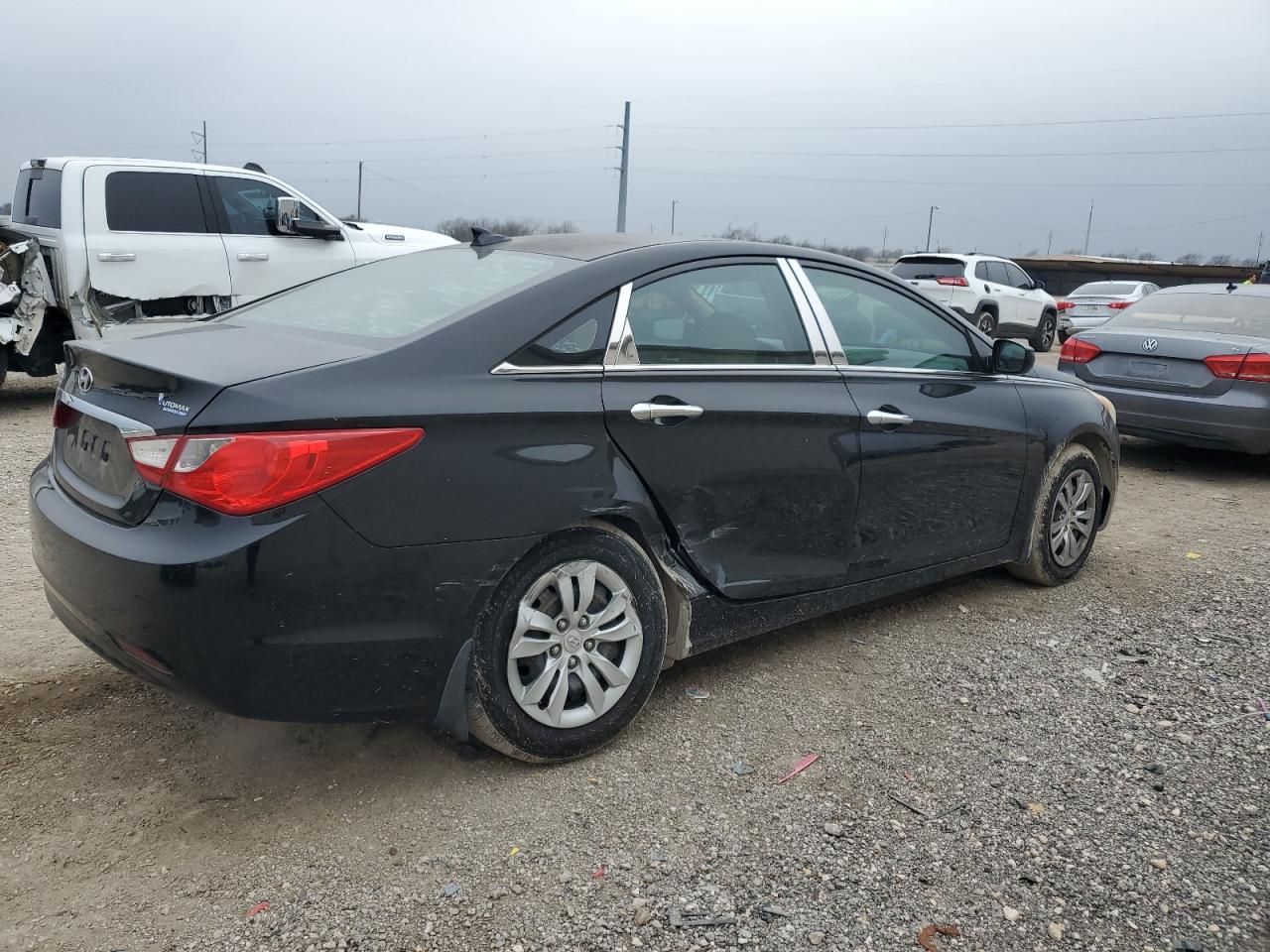 2012 Hyundai Sonata - Image 3