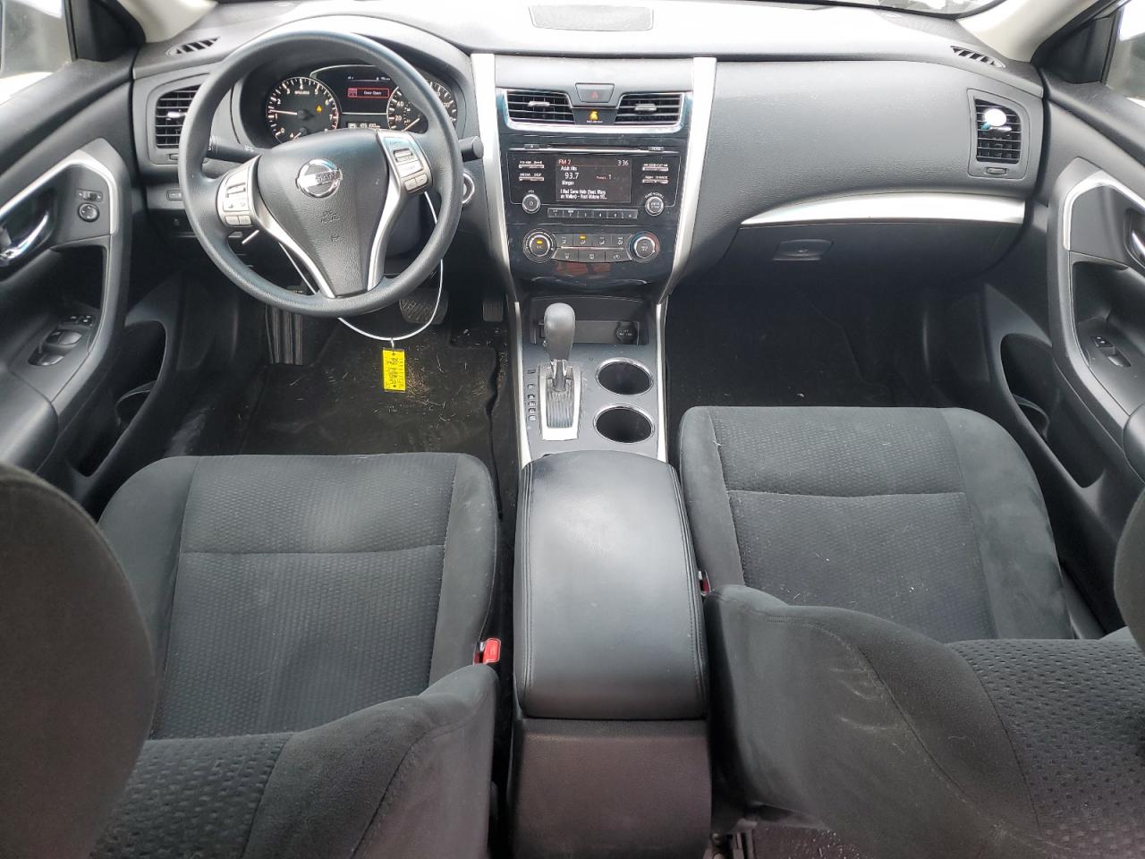 2015 Nissan Altima - Image 8