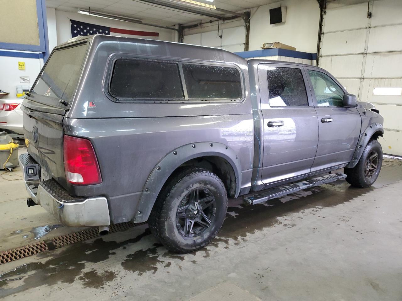 2016 RAM 1500 - Image 3