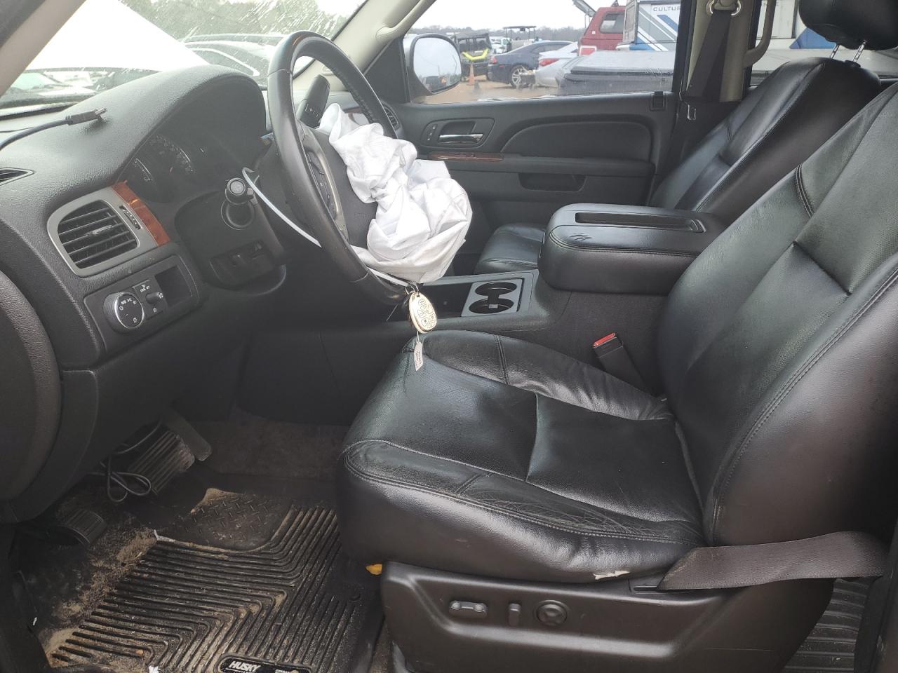 2010 GMC Yukon - Image 7