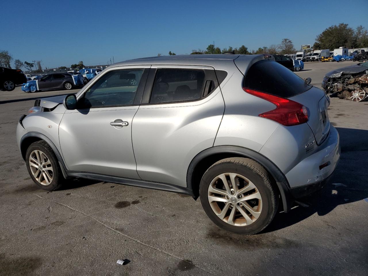 2013 Nissan Juke - Image 2
