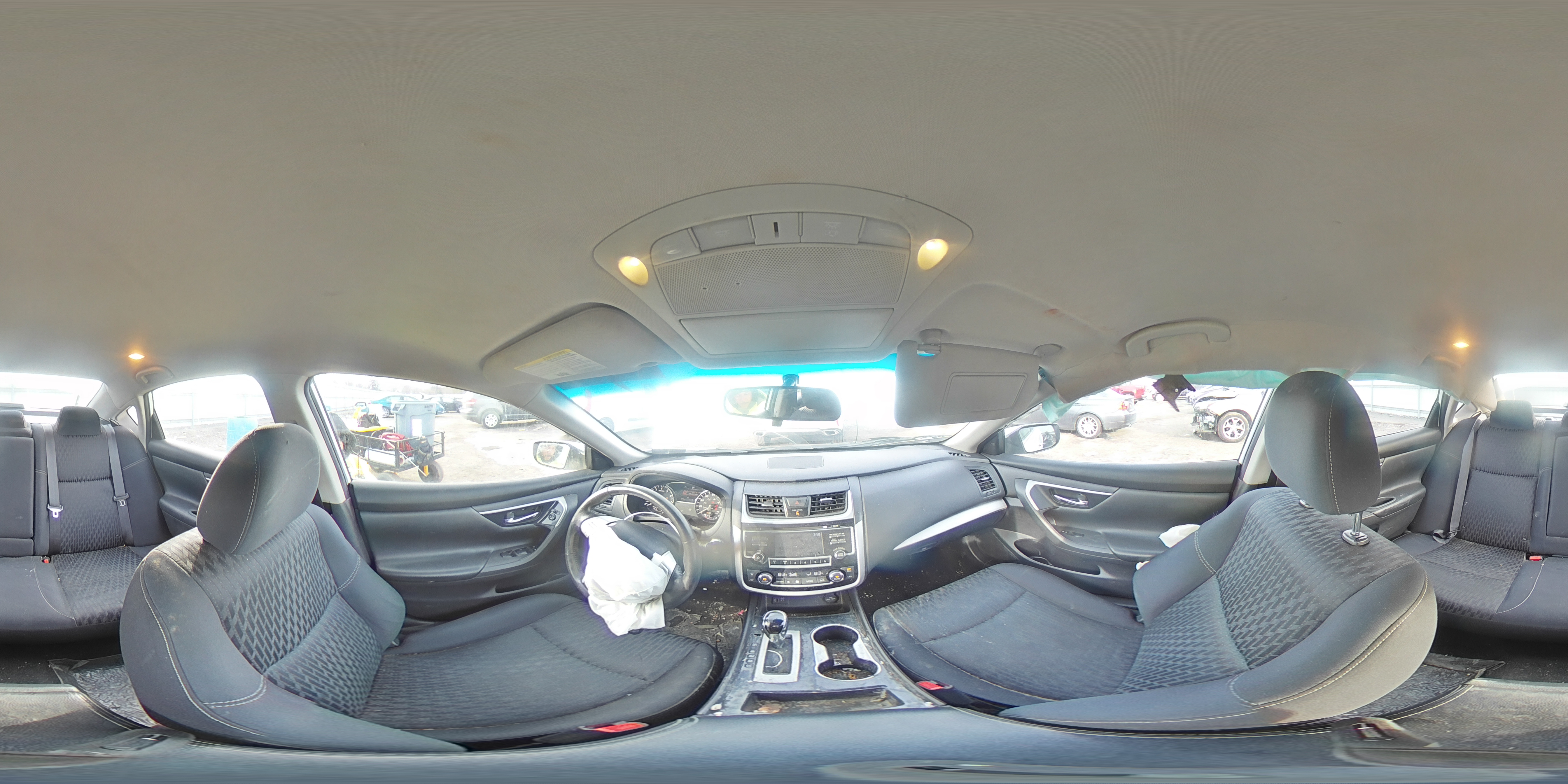 2018 Nissan Altima - Image 13