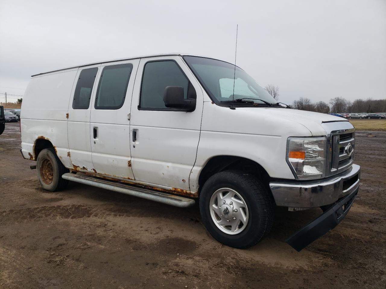 2013 Ford Econoline - Image 4