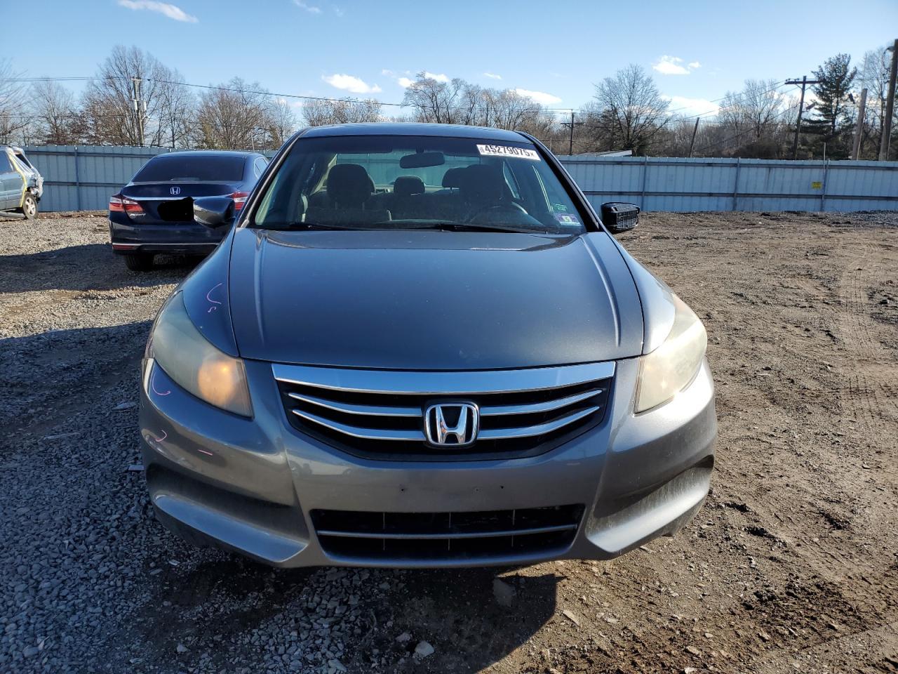 2011 Honda Accord - Image 5