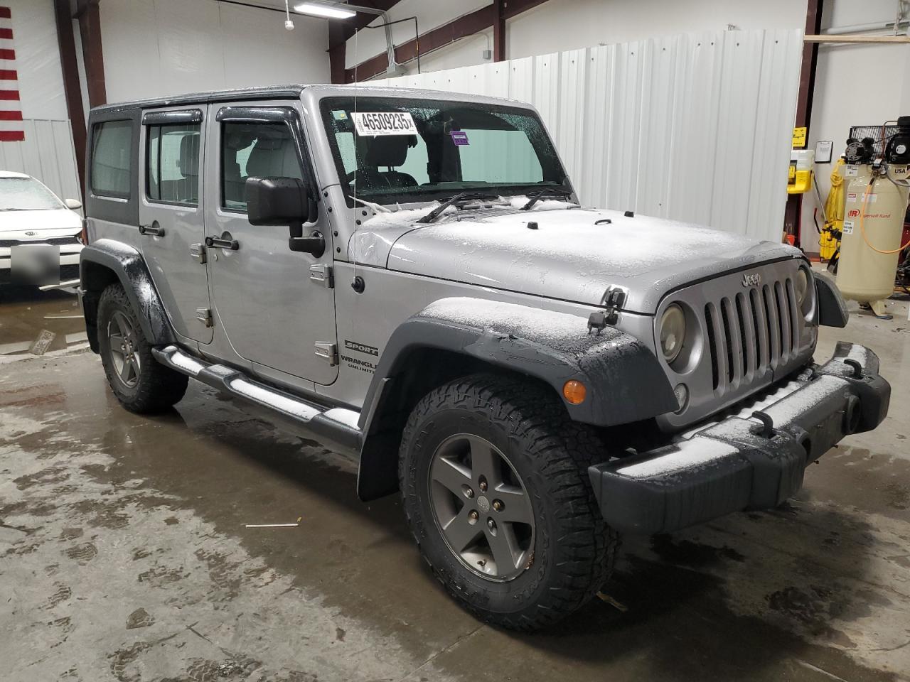 2016 Jeep Wrangler - Image 4