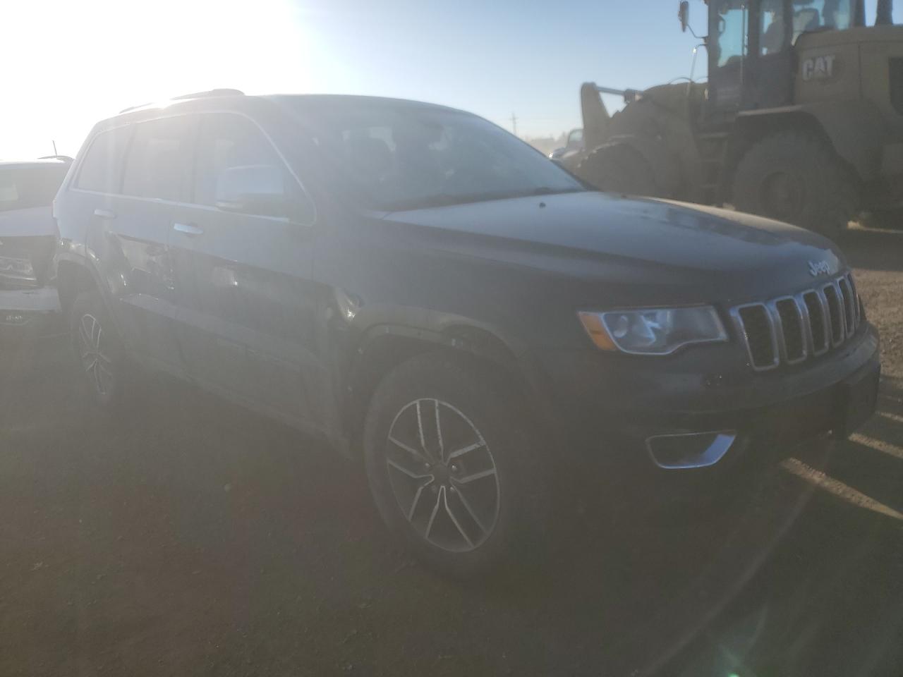 2020 Jeep Grand Cherokee - Image 4
