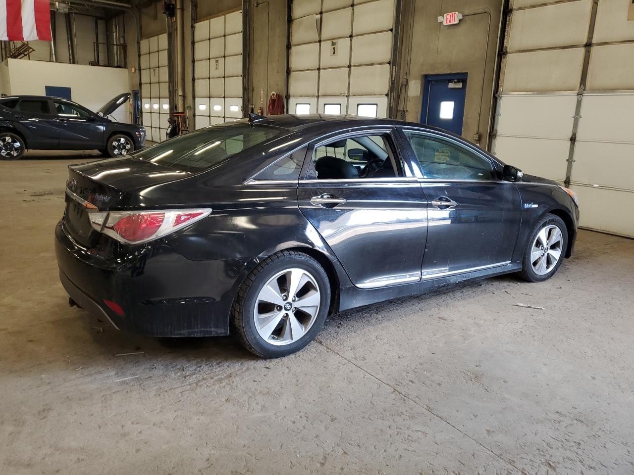 2012 Hyundai Sonata - Image 3