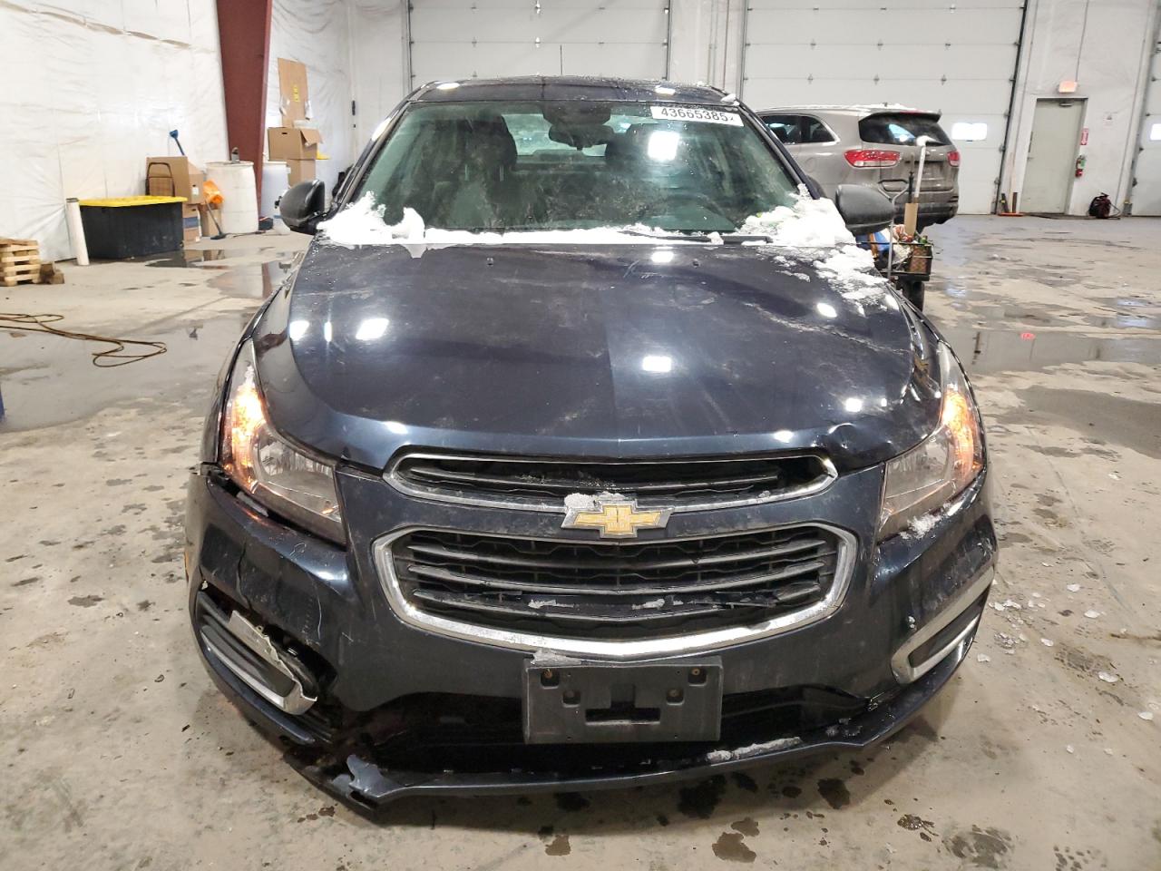 2015 Chevrolet Cruze - Image 5