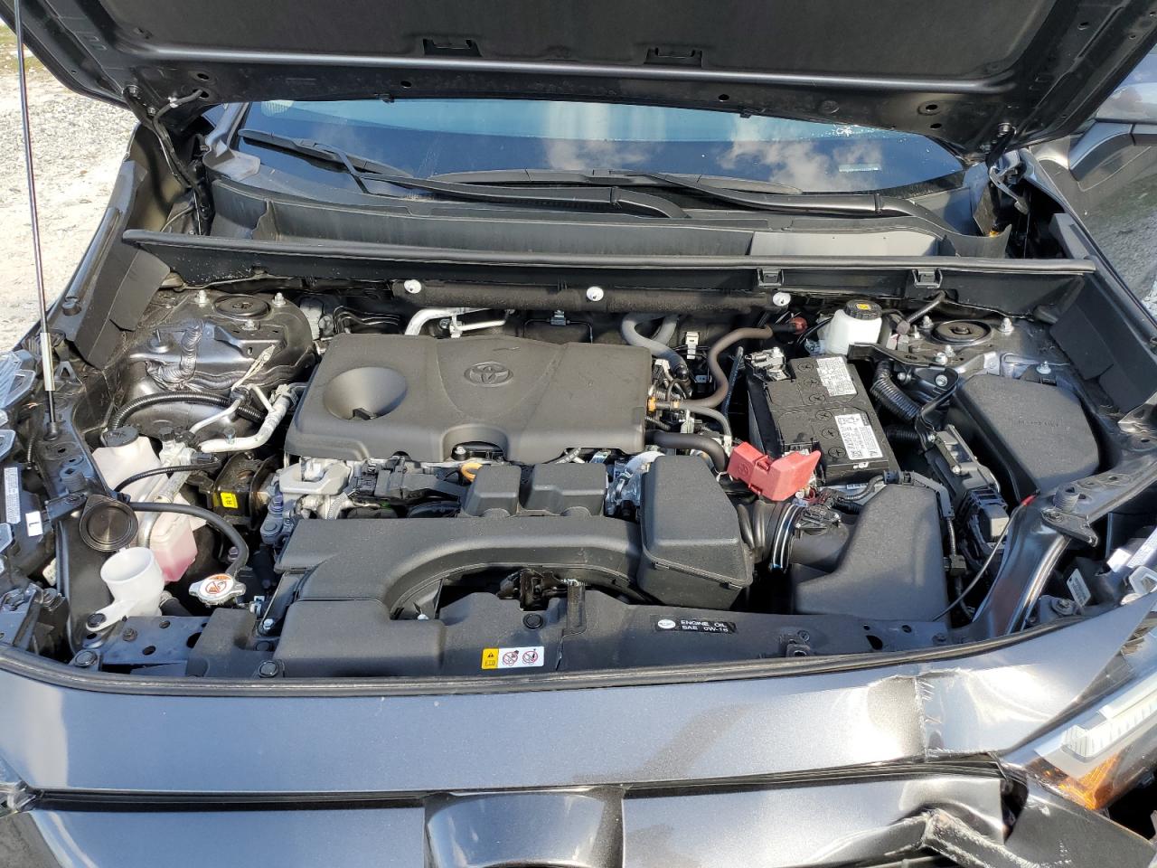 2023 Toyota RAV 4 - Image 13