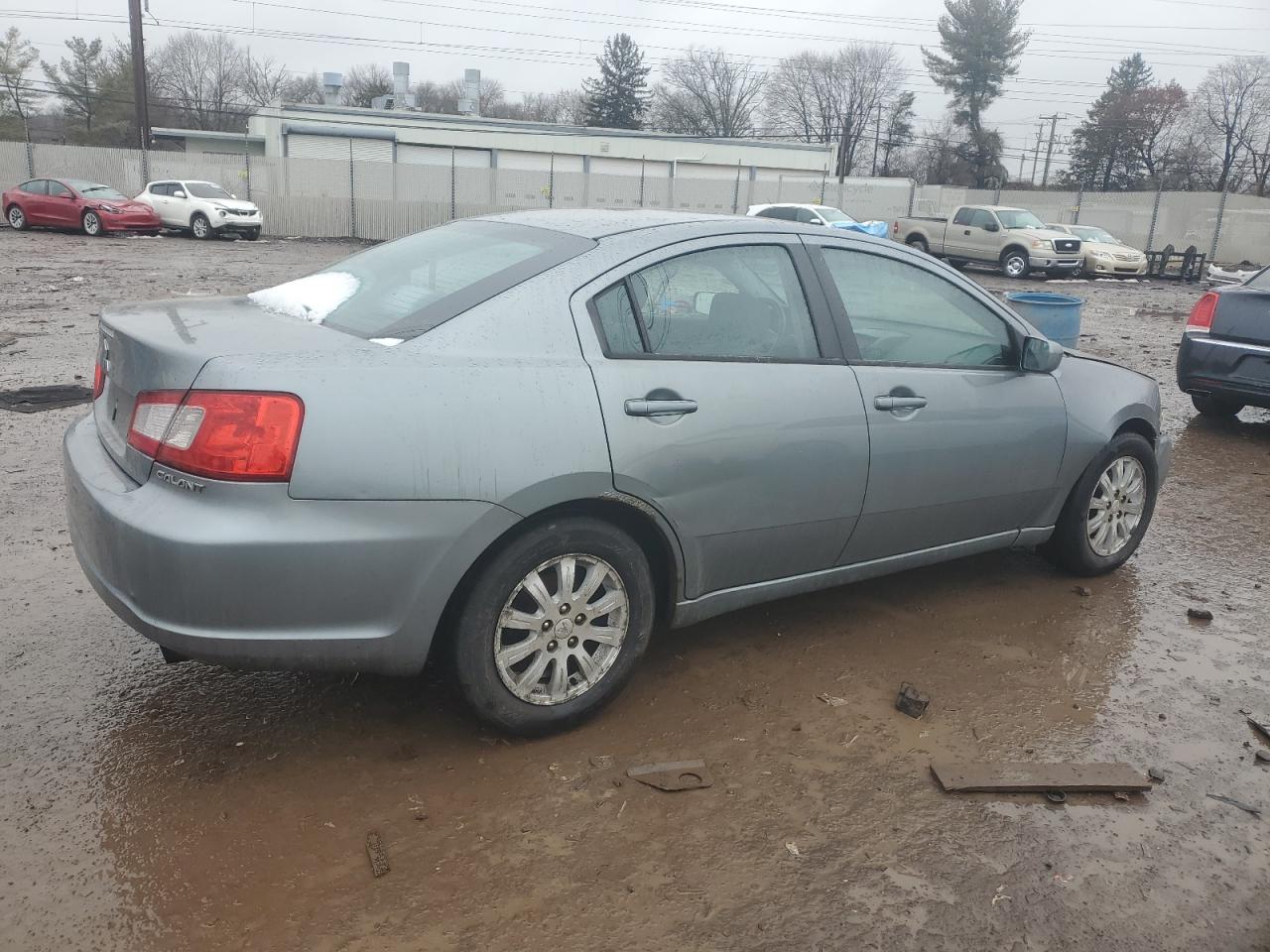 2009 Mitsubishi Galant - Image 3