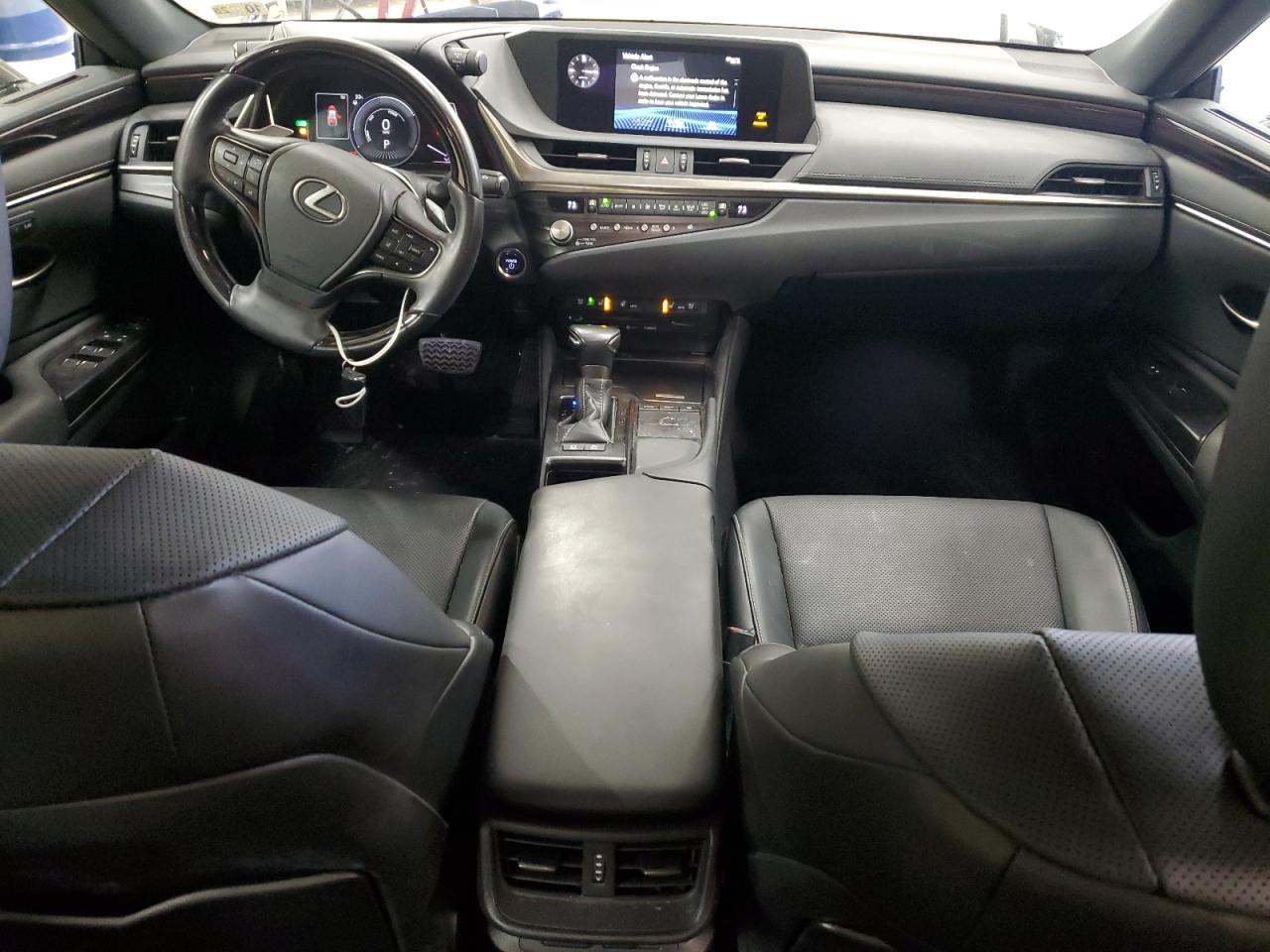 2021 Lexus ES - Image 8