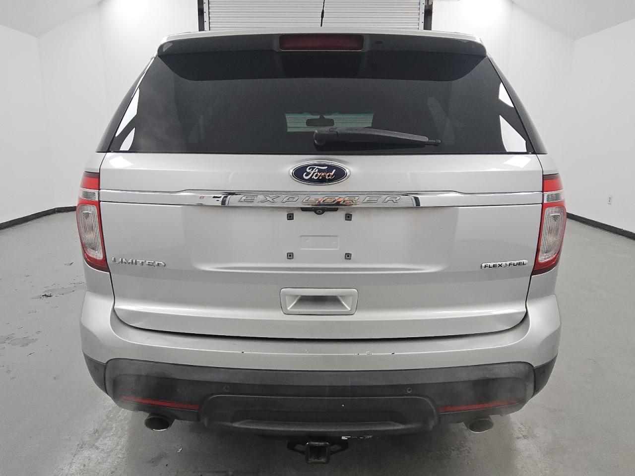 2014 Ford Explorer - Image 6