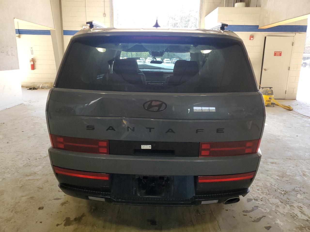 2024 Hyundai Santa Fe - Image 6