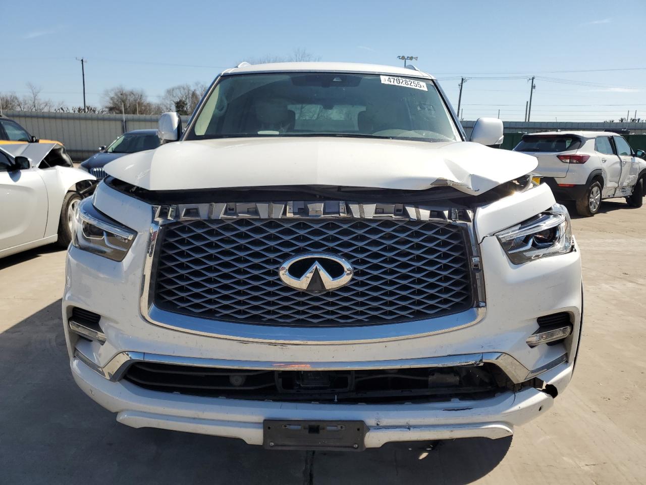 2020 Infiniti QX80 - Image 5