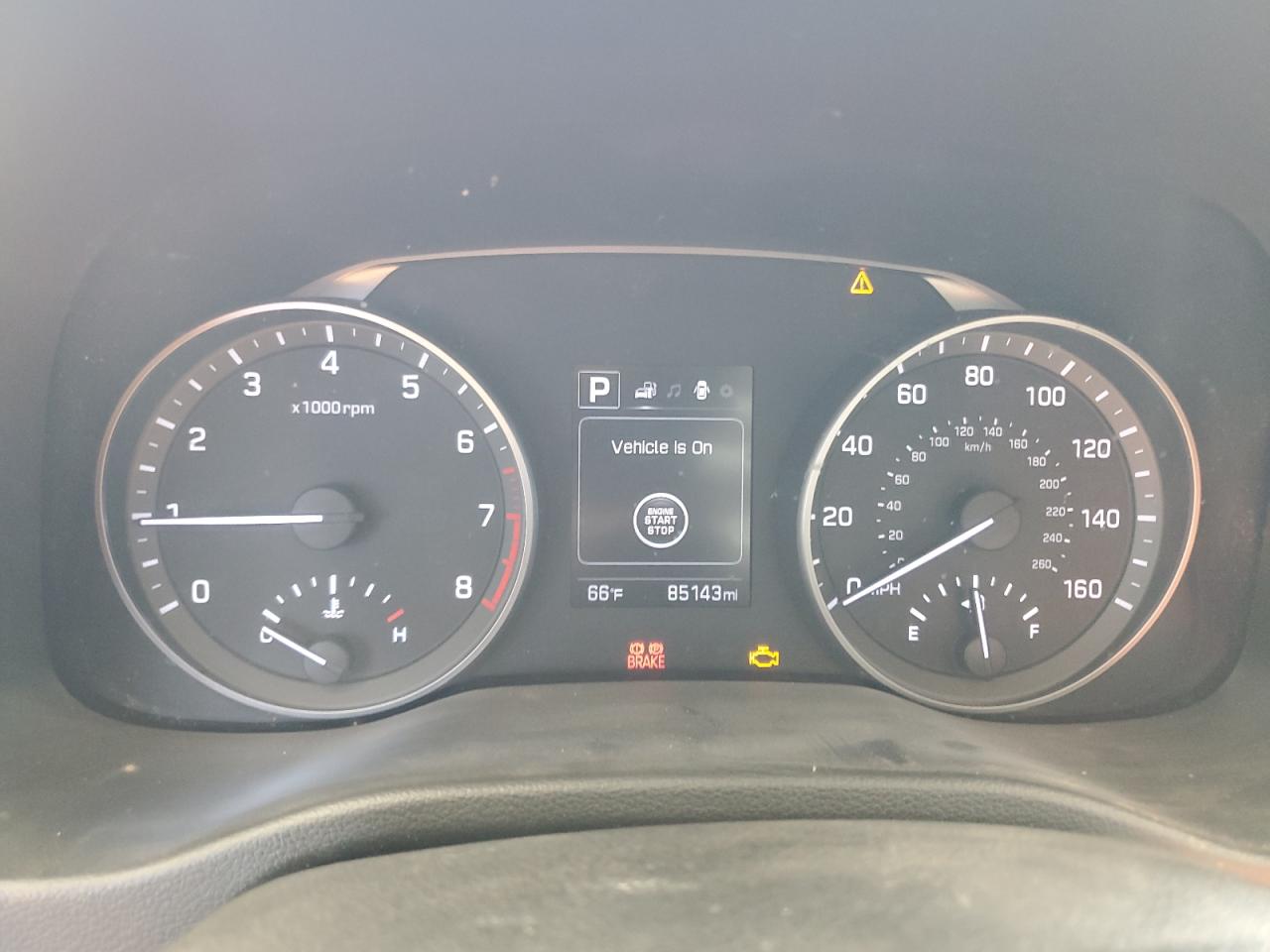 2018 Hyundai Elantra - Image 9