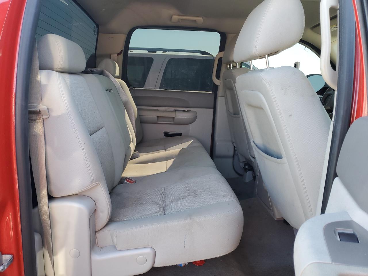 2013 Chevrolet Silverado - Image 10