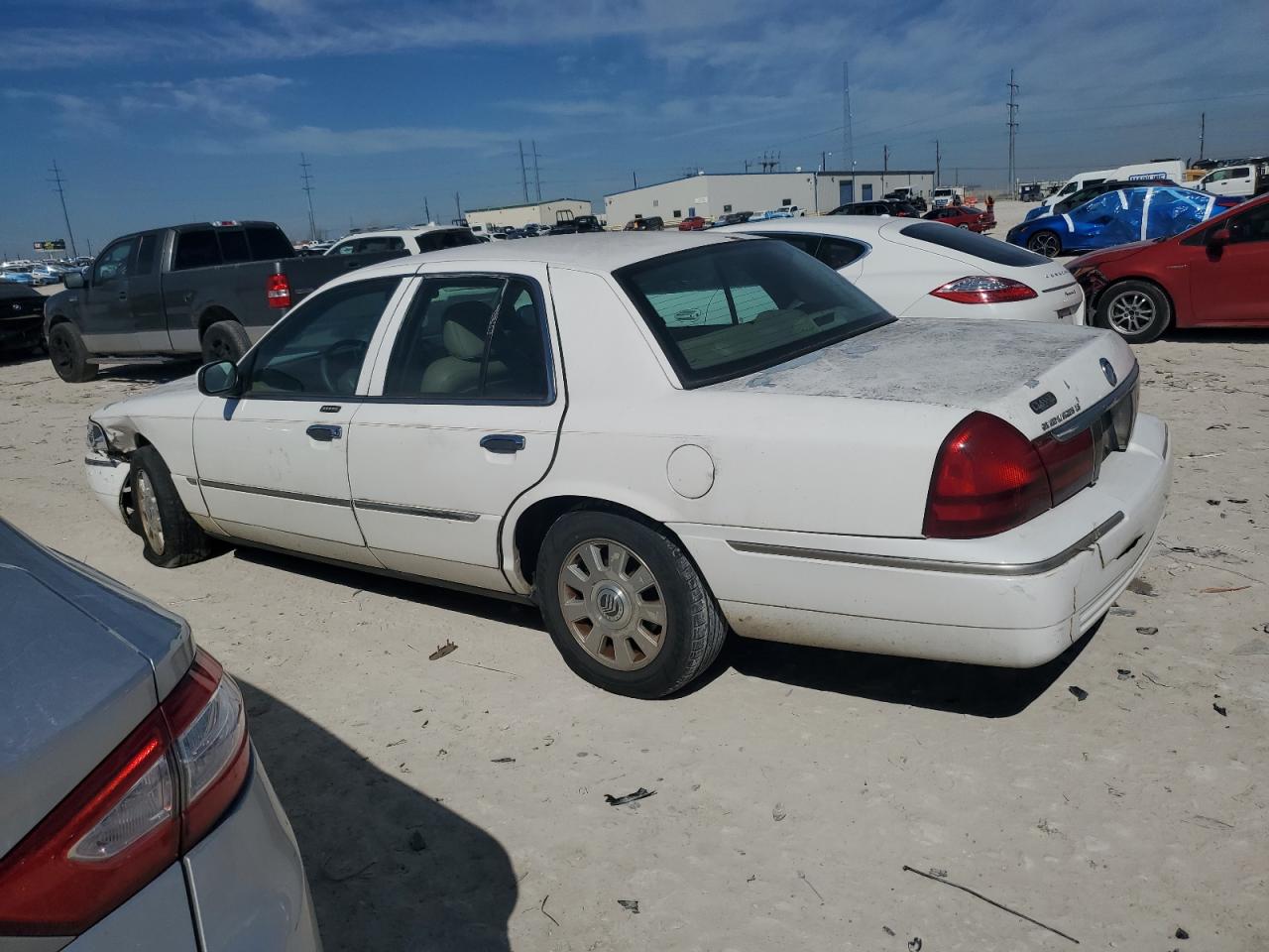 2003 Mercury Grand Marquis - Image 2