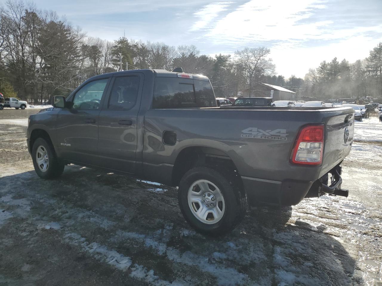 2019 RAM 1500 - Image 2
