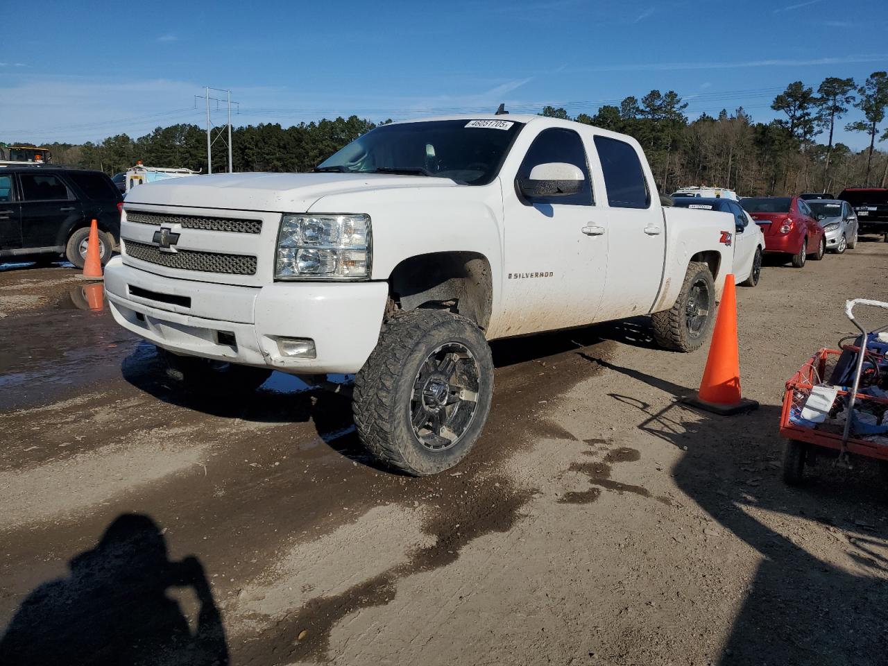 2009 Chevrolet Silverado - Image 1