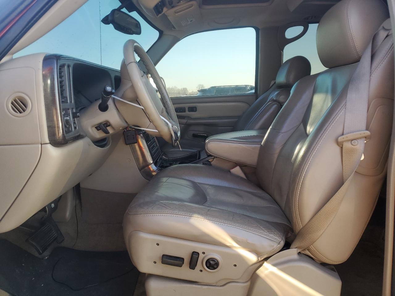 2004 GMC Yukon - Image 7