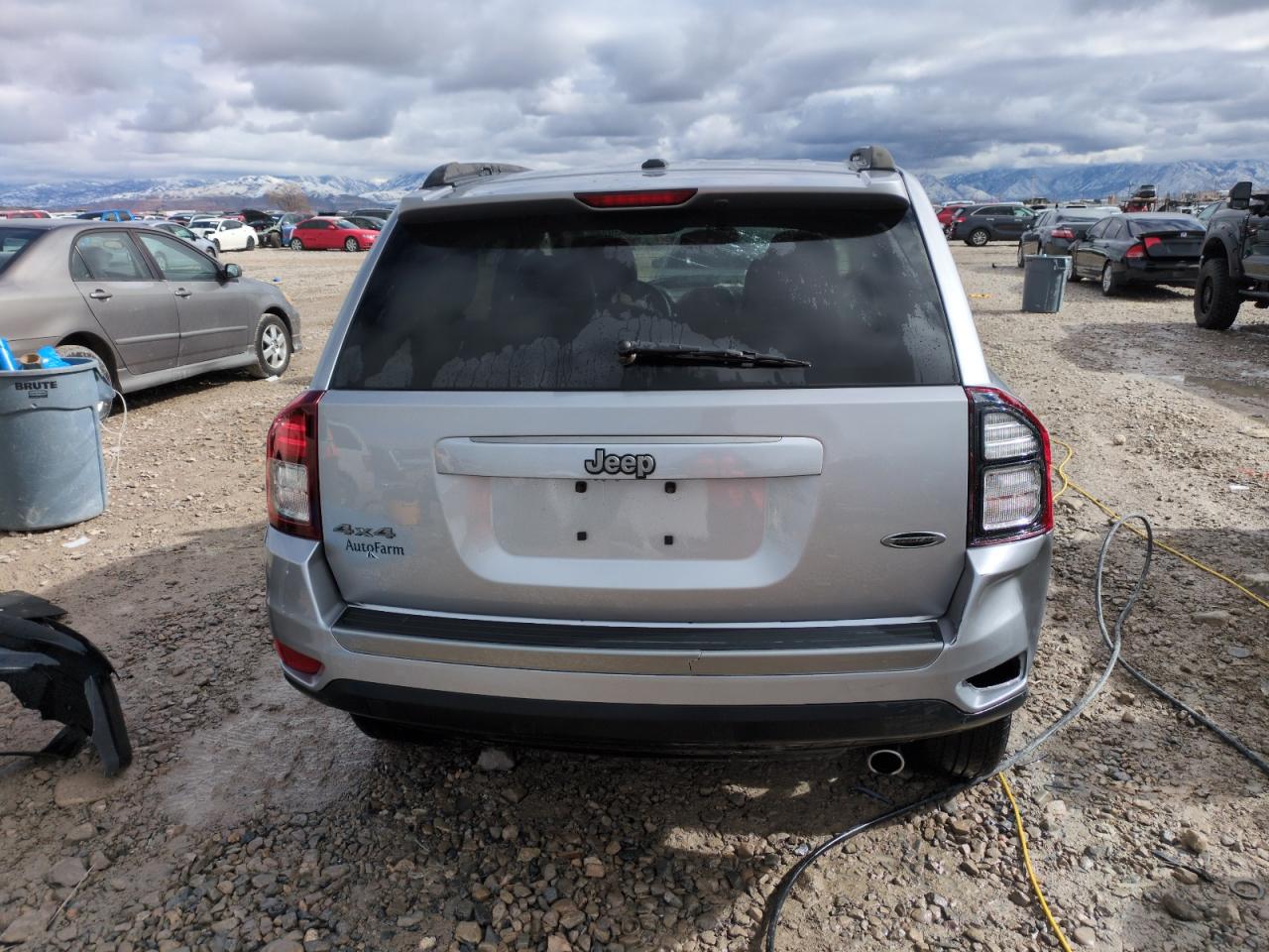 2016 Jeep Compass - Image 6