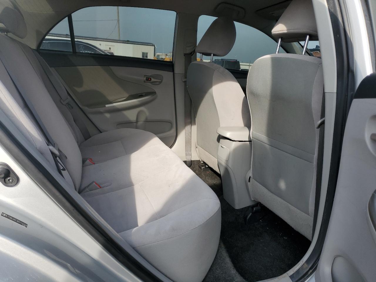2011 Toyota Corolla - Image 11