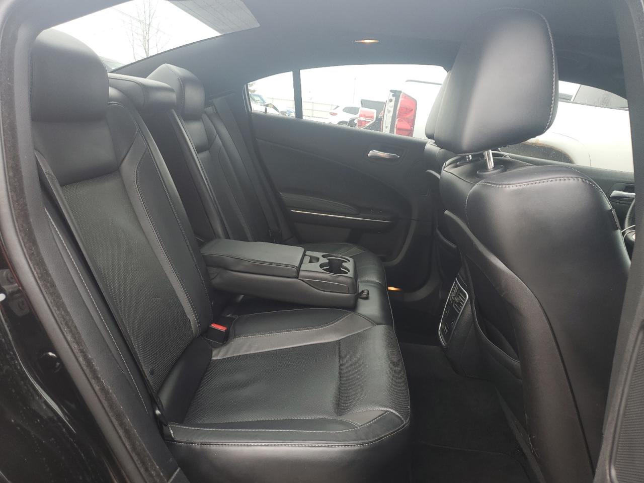 2015 Dodge Charger - Image 10
