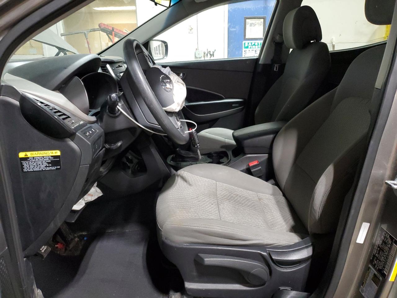 2016 Hyundai Santa Fe - Image 7