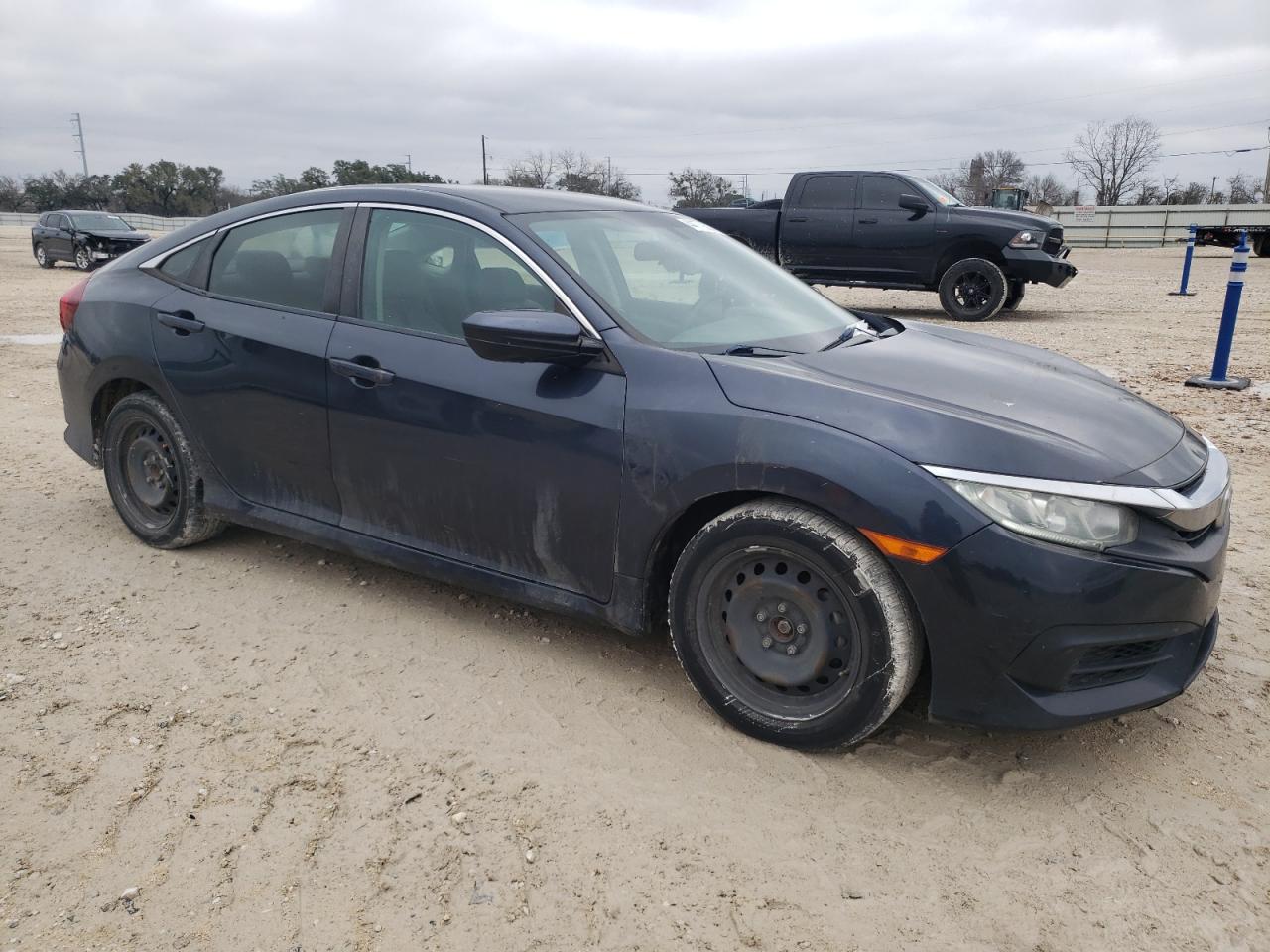2018 Honda Civic - Image 4