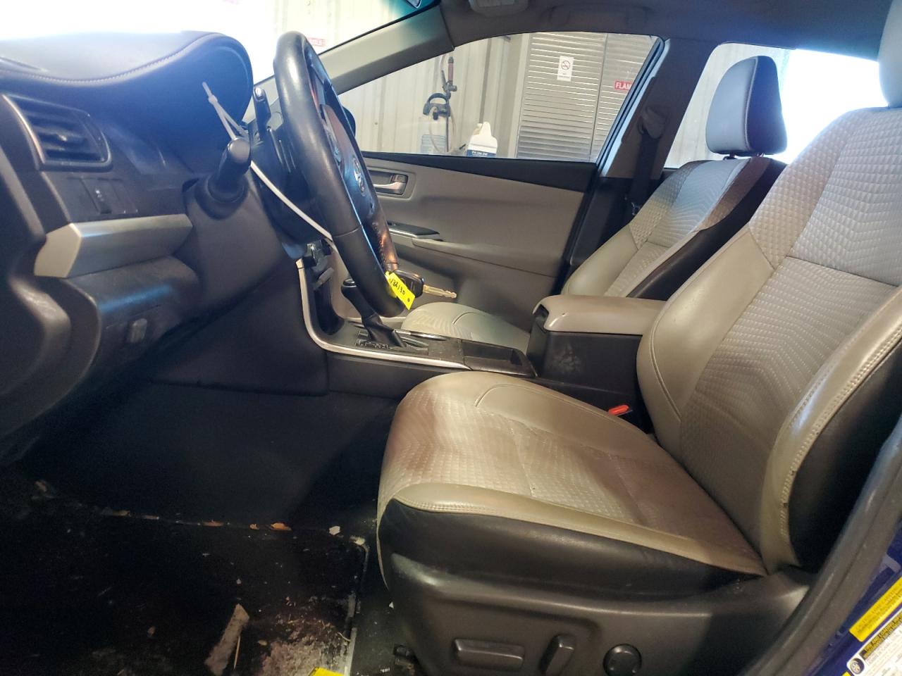 2015 Toyota Camry - Image 7