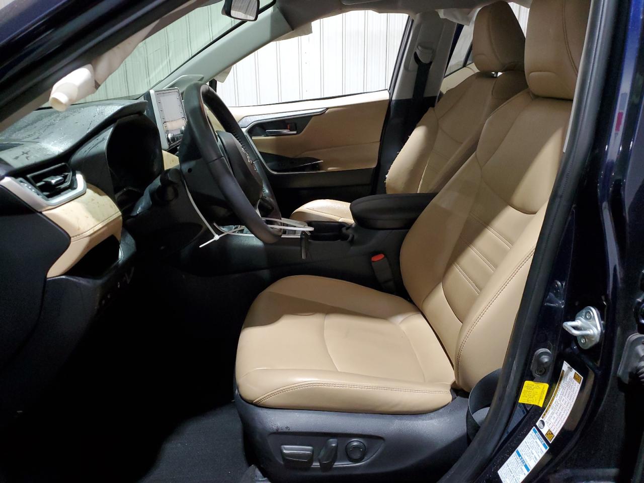 2020 Toyota RAV 4 - Image 7