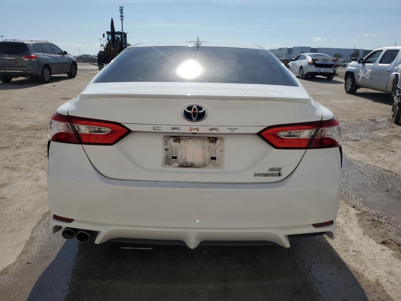 2020 Toyota Camry - Image 6