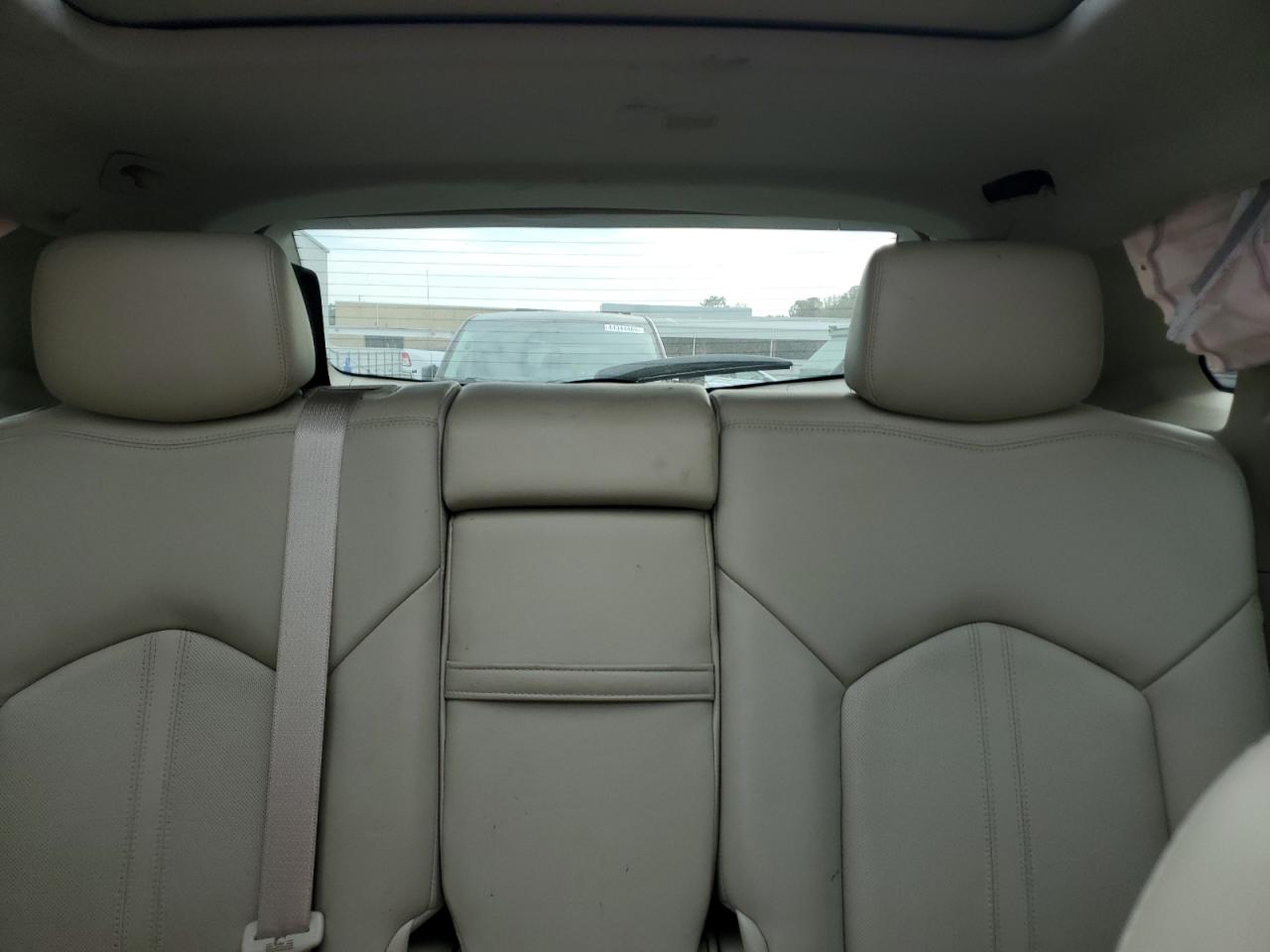 2015 Cadillac SRX - Image 10