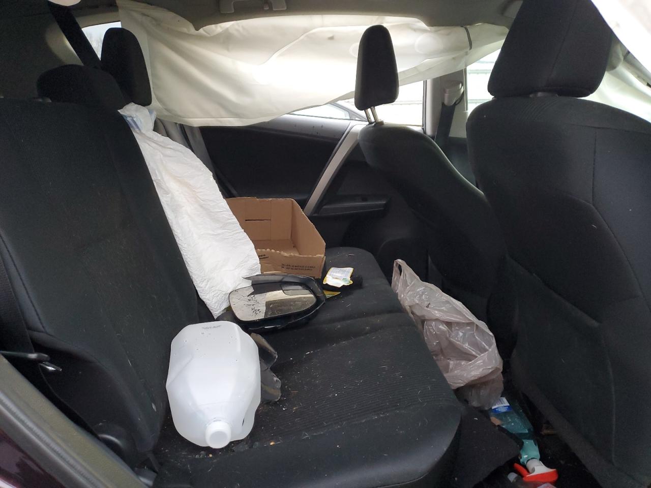 2018 Toyota RAV 4 - Image 11