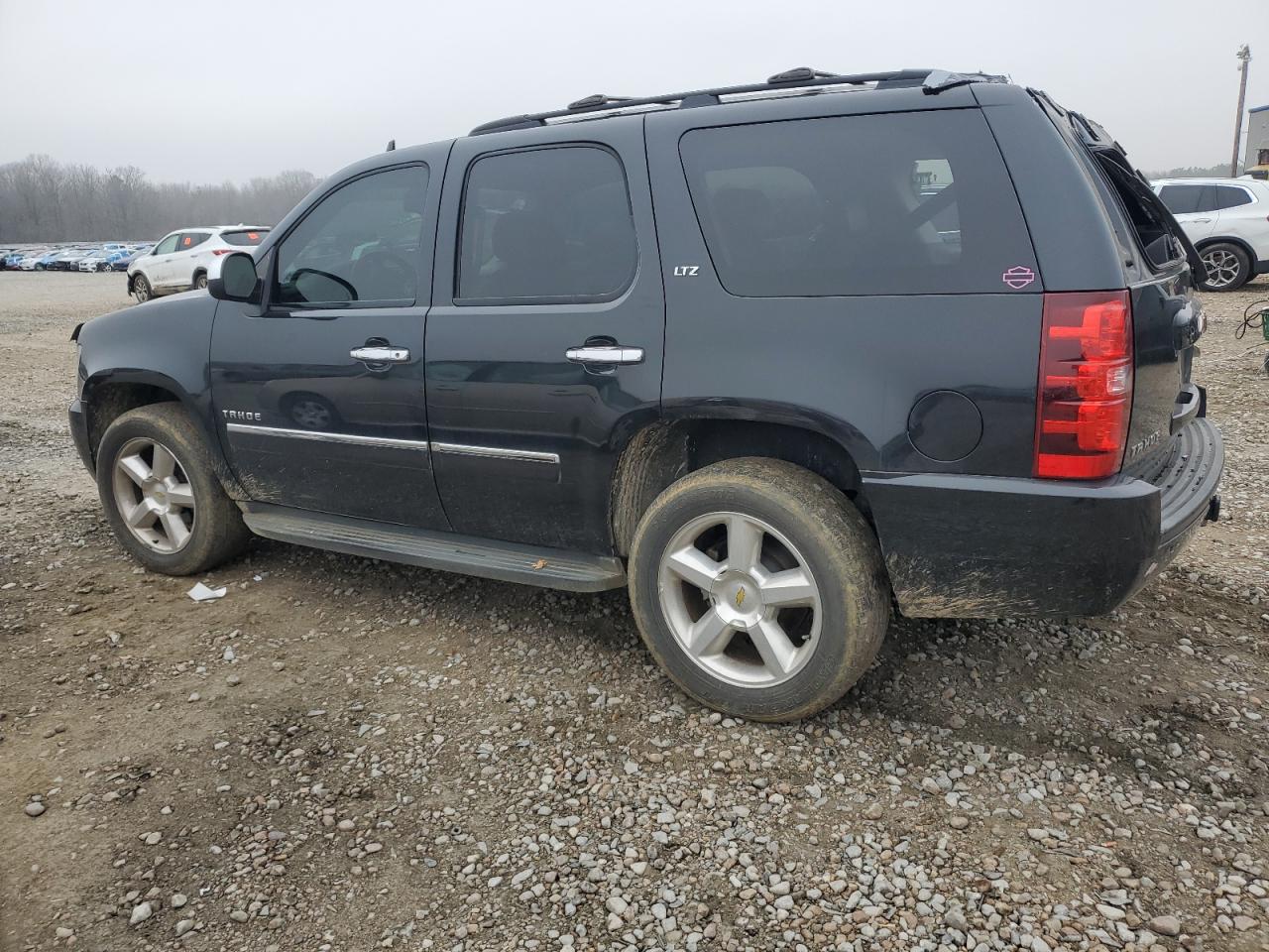 2010 Chevrolet Tahoe - Image 2