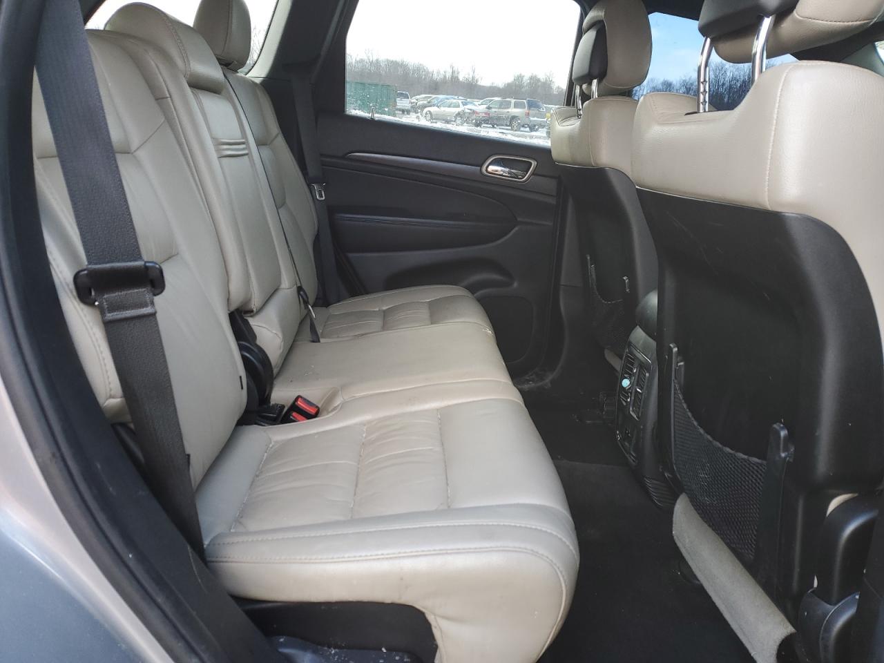 2014 Jeep Grand Cherokee - Image 11