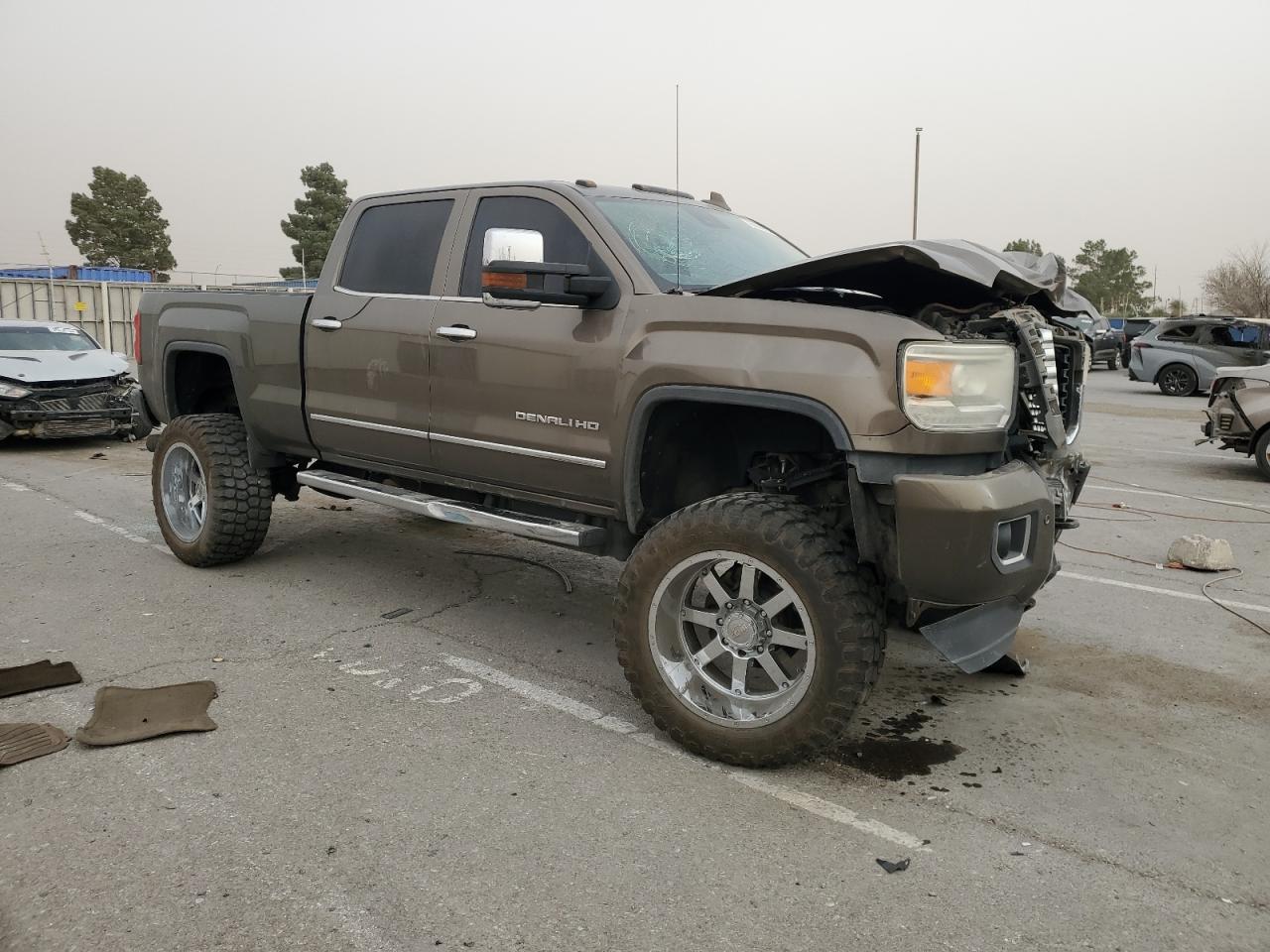 2015 GMC Sierra - Image 4